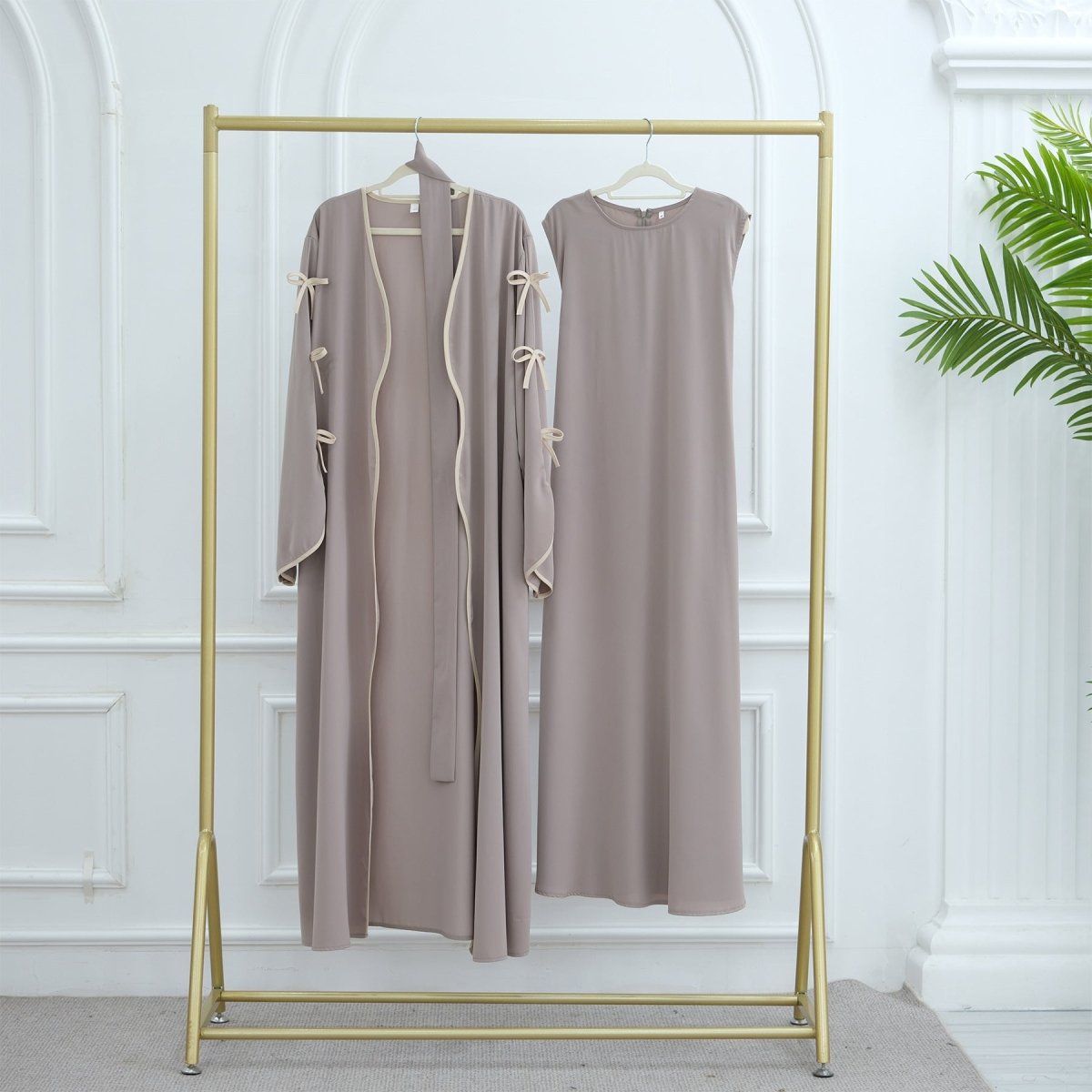 Wavy Edge Bow Embellished Open Abaya (MOA133)