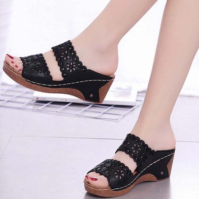 Woman Sandals For Beach Slip On Fashion Sandals Women Thick Bottom Footwear Flat Sandals Soft Leather Vintage Summer Casual Non-Slip Beach Platform Shoes Sandals