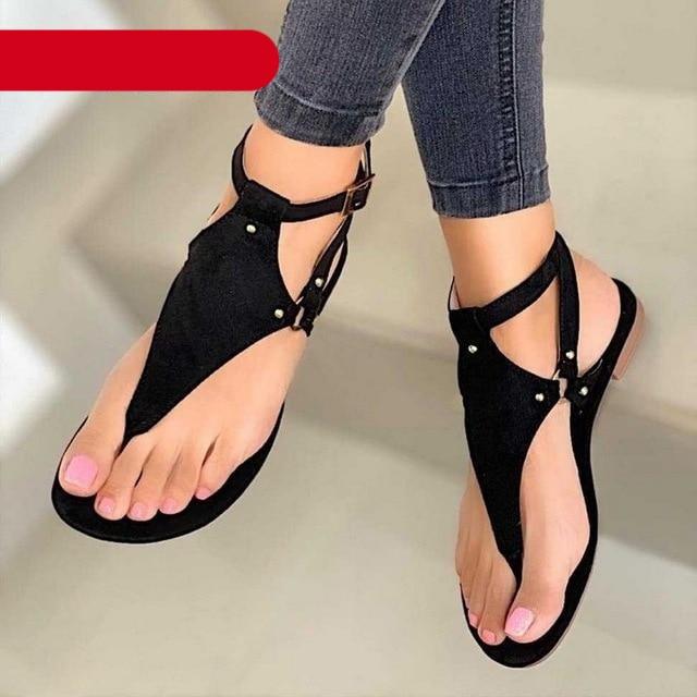 Women Sandals Summer Outdoor Beach Flip-flop Sandals Solid Fashion Sandals Flats Casual Shoes Black Summer Flat Sandals Stylish Flip Flop Comfortable Color Matching Sandals Flat Non-Slip Open-Toe Casual Beach Sandals