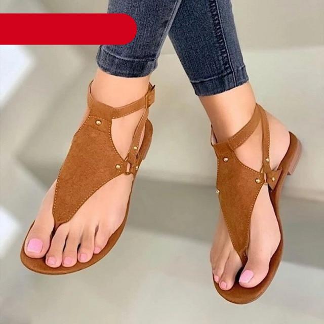 Women Sandals Summer Outdoor Beach Flip-flop Sandals Solid Fashion Sandals Flats Casual Shoes Black Summer Flat Sandals Stylish Flip Flop Comfortable Color Matching Sandals Flat Non-Slip Open-Toe Casual Beach Sandals